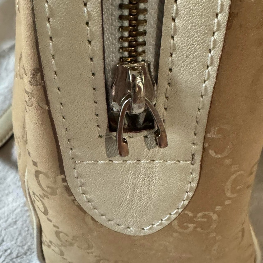 RARE 2000s Gucci Boston Bag - Picture 4 of 8